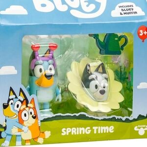 Bluey and Muffin 2-Pack Toy Figure Playset, Spring Time